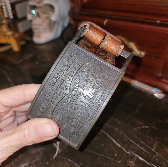 VINTAGE Tex made embossed GENUINE Leather Belt 32 Levi Buckle SNAP OFF western r - Picture 6 of 16